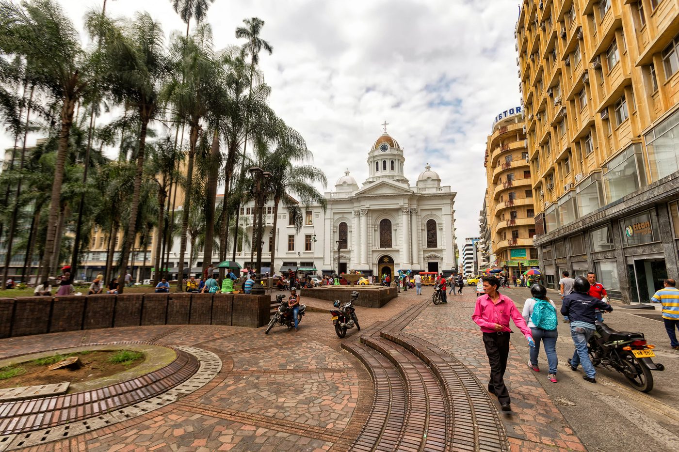 Cali Napoles — Cali, Colombia